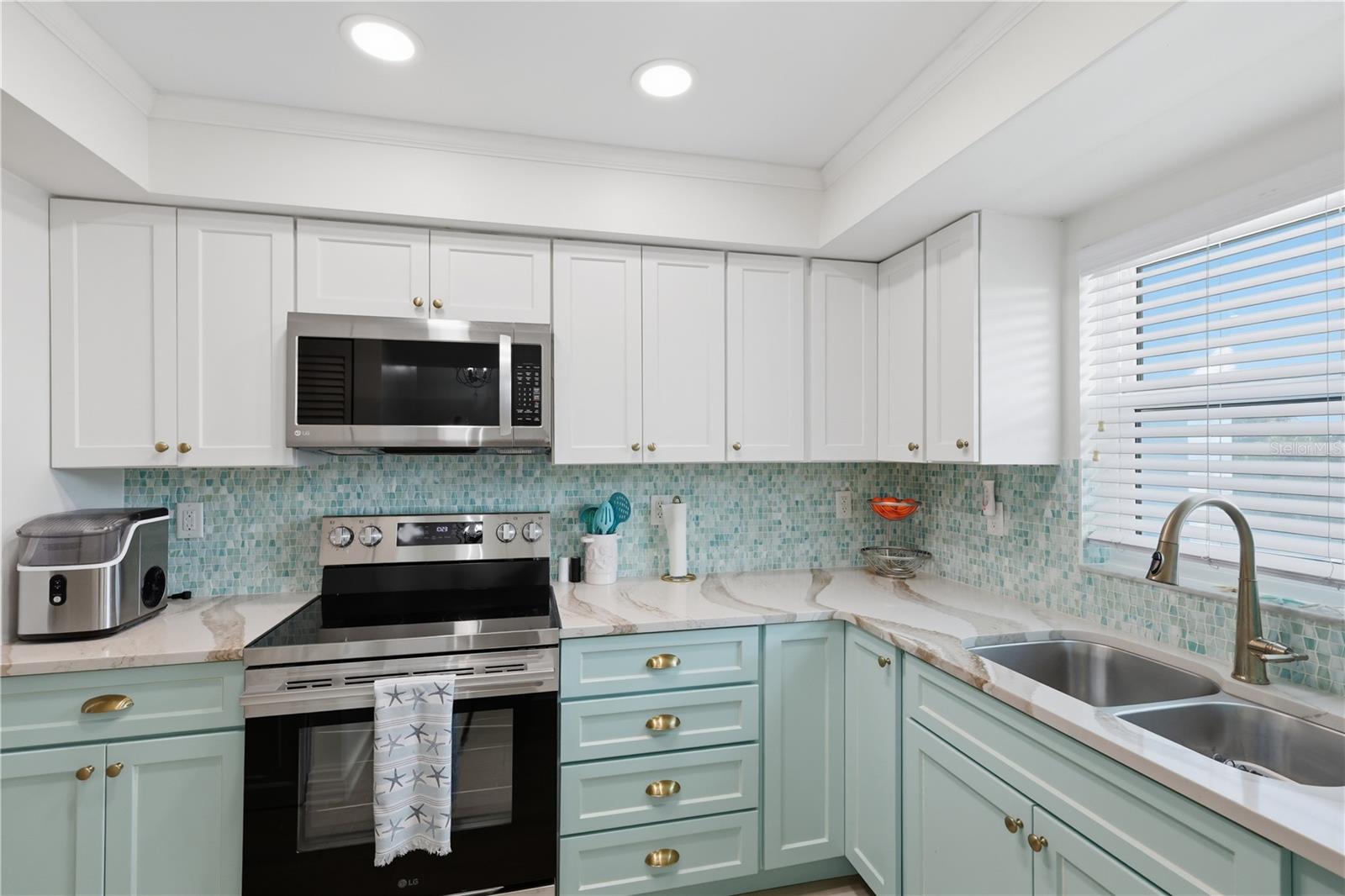 4307 GULF DRIVE, #206, Holmes Beach, FL 34217