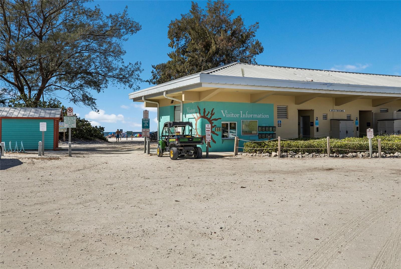 Manatee Public Beach Visitor Information