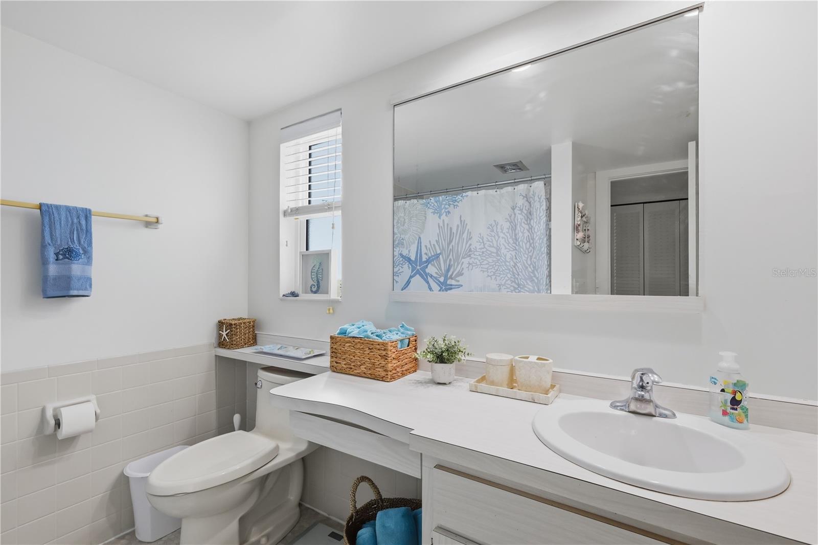 Second bathroom, with tub/shower combo