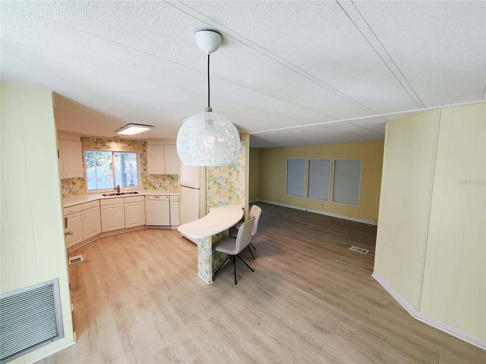 808 53RD AVENUE E, #164, Bradenton, FL 34203