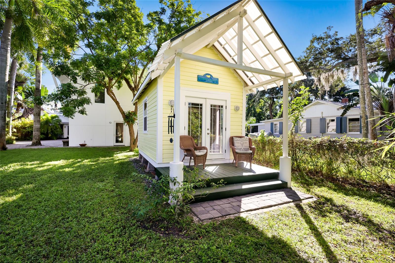 Lemon Alley - detached cottage