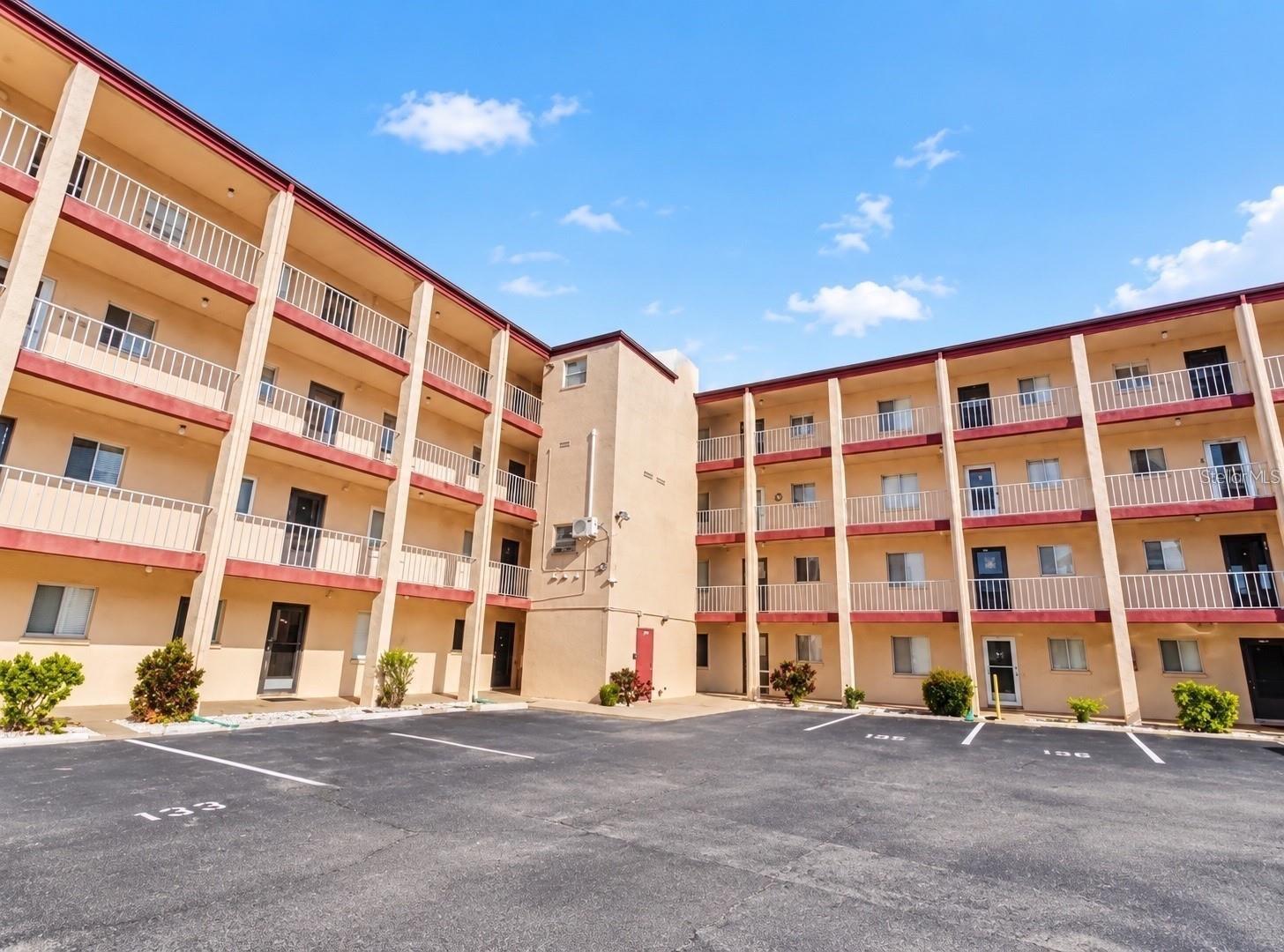 4127 HERON WAY, #E-111, Bradenton, FL 34205 4127 HERON WAY, #E-111, Bradenton, FL 34205