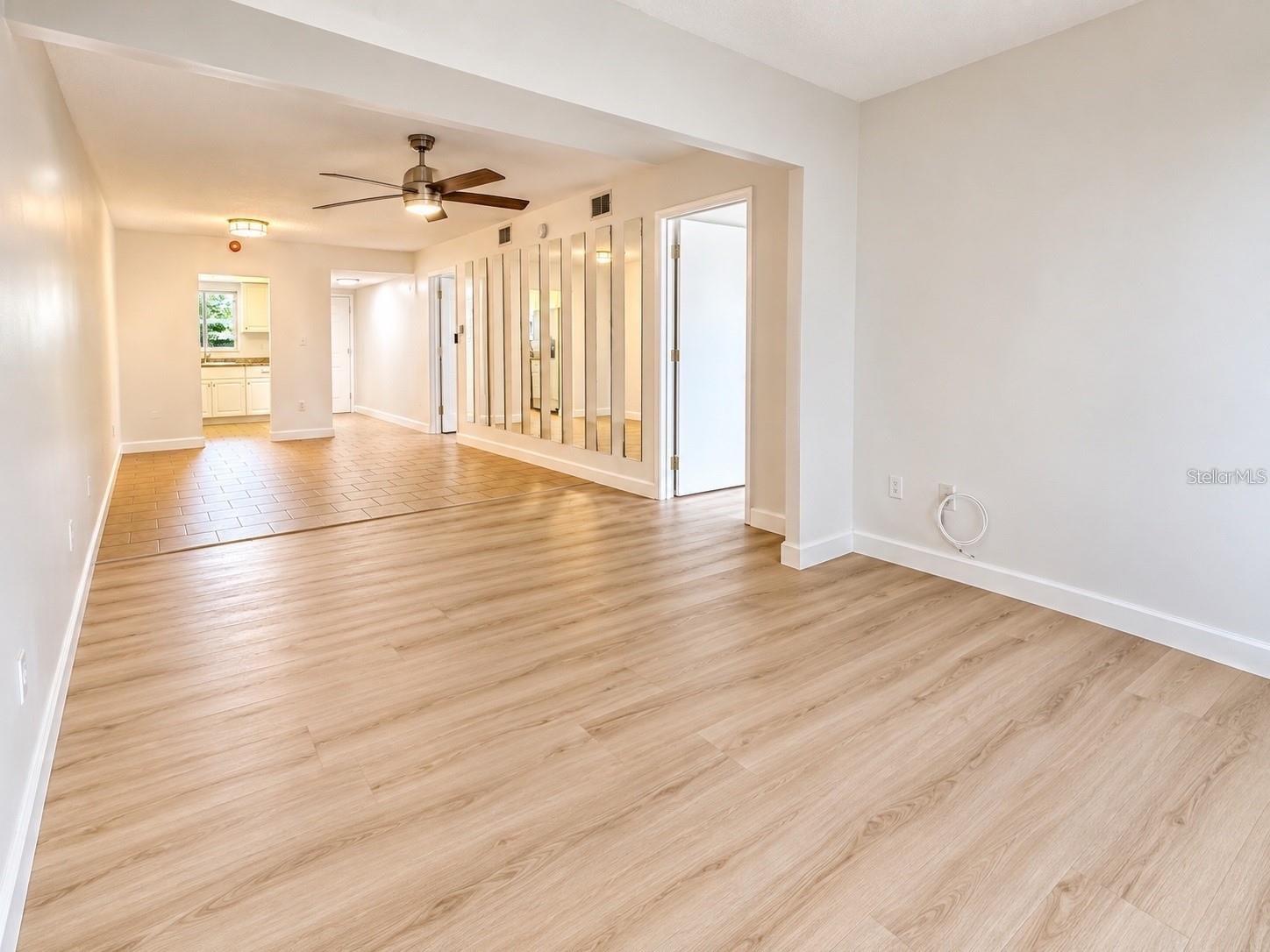 4127 HERON WAY, #E-111, Bradenton, FL 34205 4127 HERON WAY, #E-111, Bradenton, FL 34205