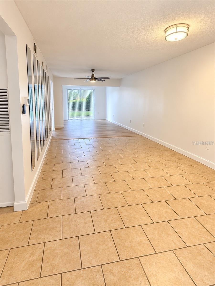 4127 HERON WAY, #E-111, Bradenton, FL 34205 4127 HERON WAY, #E-111, Bradenton, FL 34205
