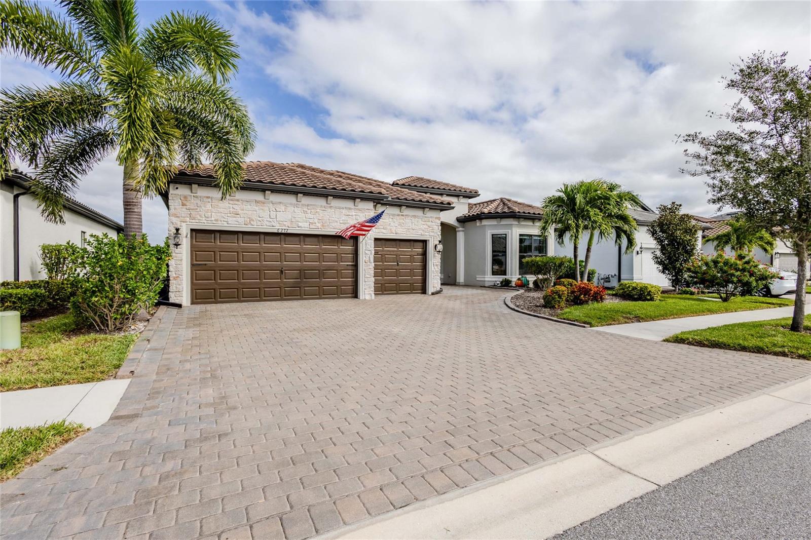 6272 TALON PRESERVE DRIVE, Nokomis, FL 34275 6272 TALON PRESERVE DRIVE, Nokomis, FL 34275