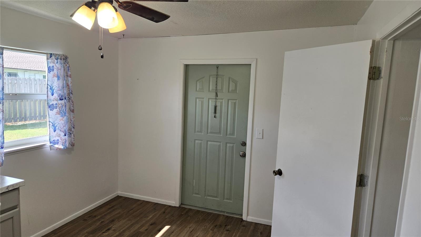 Apt 2 entrance