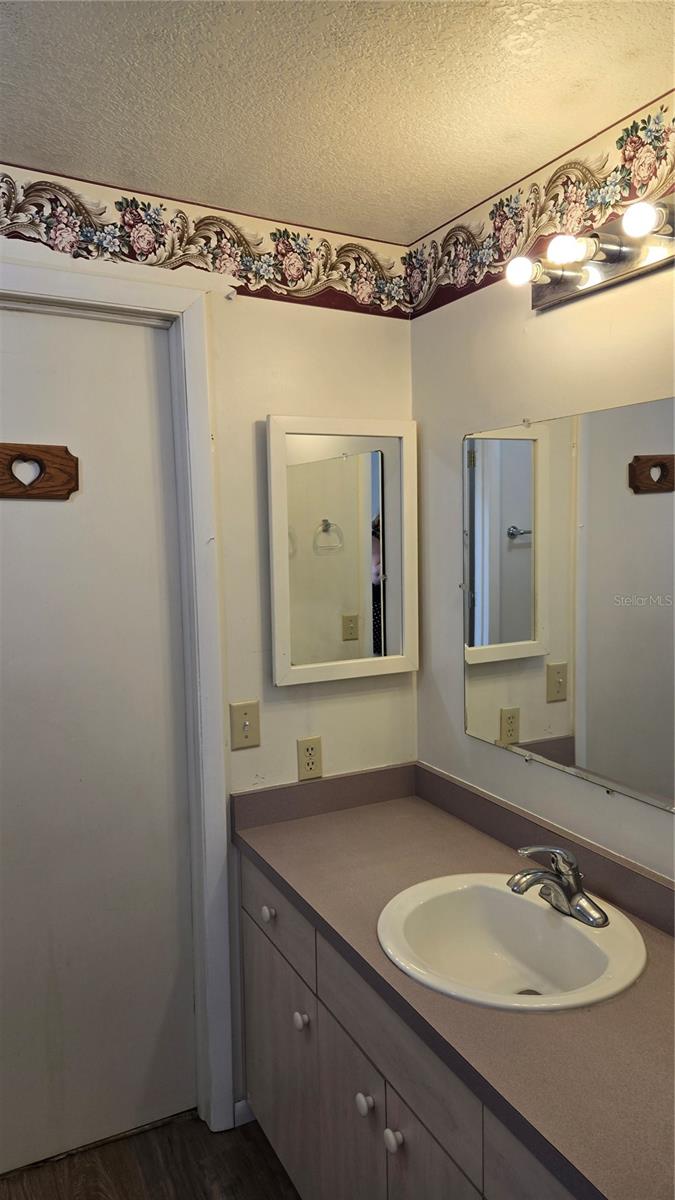 Apt 2 bathroom