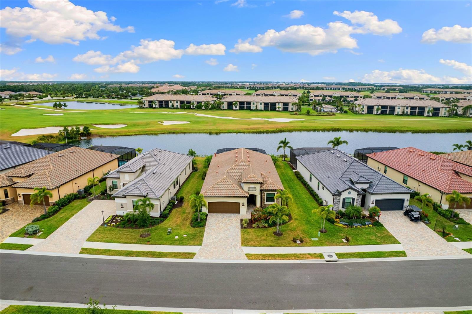 5646 CHEECH GLEN, Bradenton, FL 34211