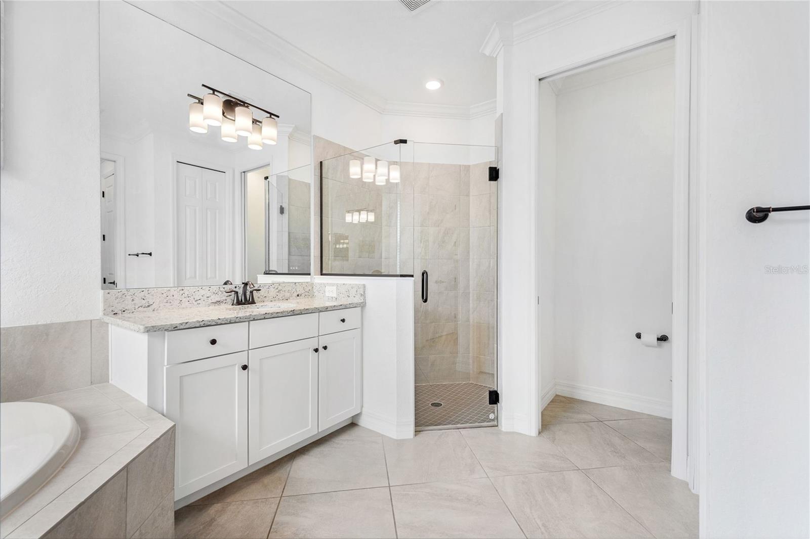 5646 CHEECH GLEN, Bradenton, FL 34211