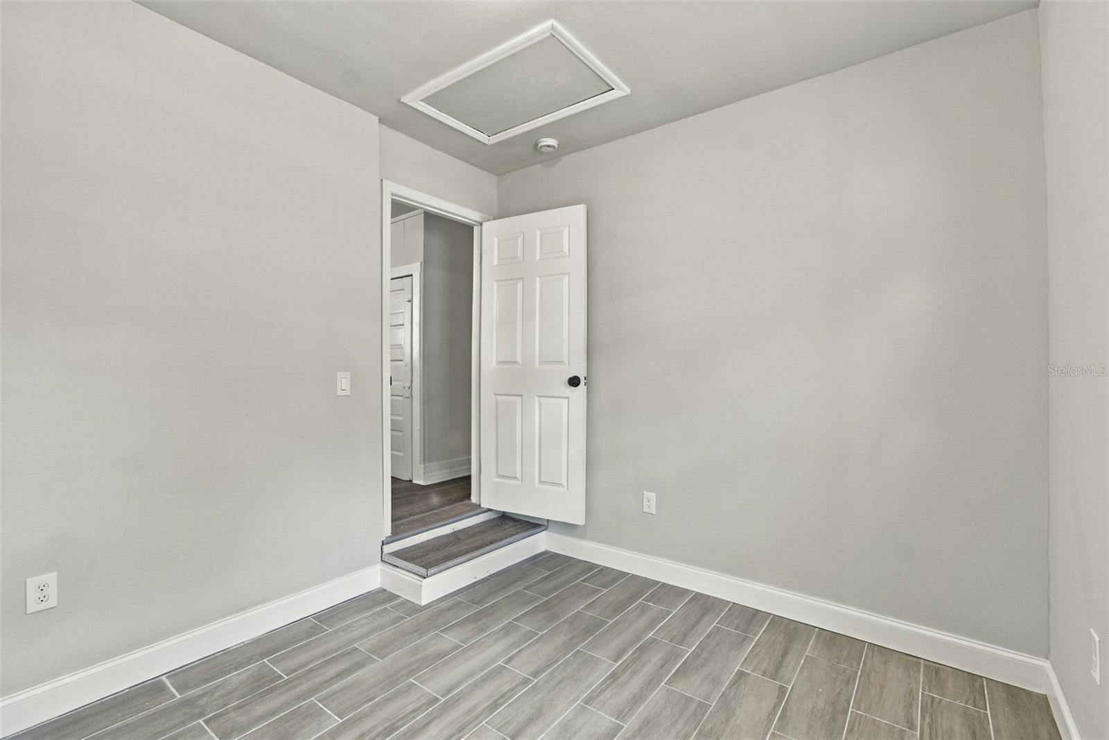 2230 9TH AVENUE W, Bradenton, FL 34205