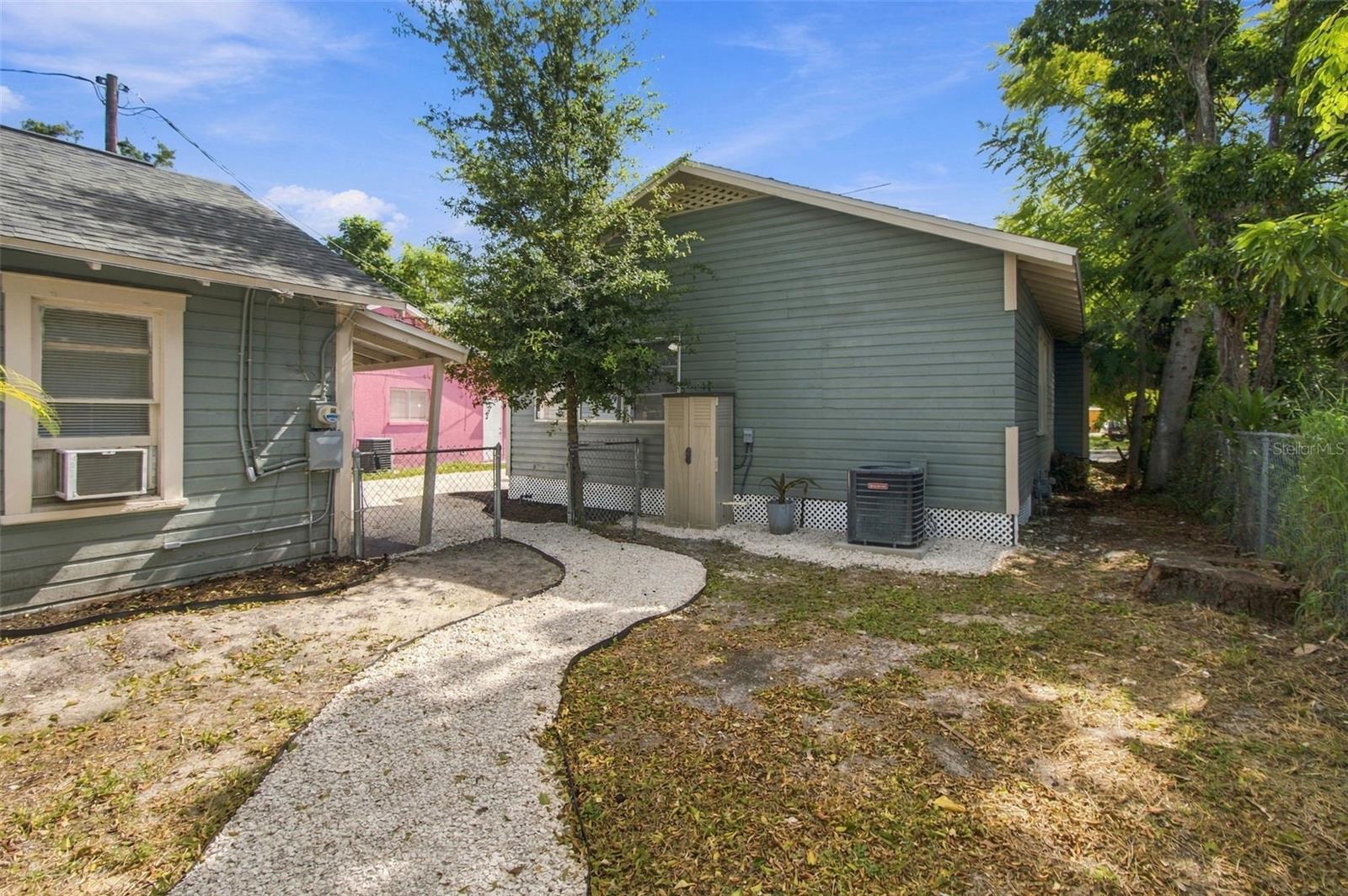 2230 9TH AVENUE W, Bradenton, FL 34205
