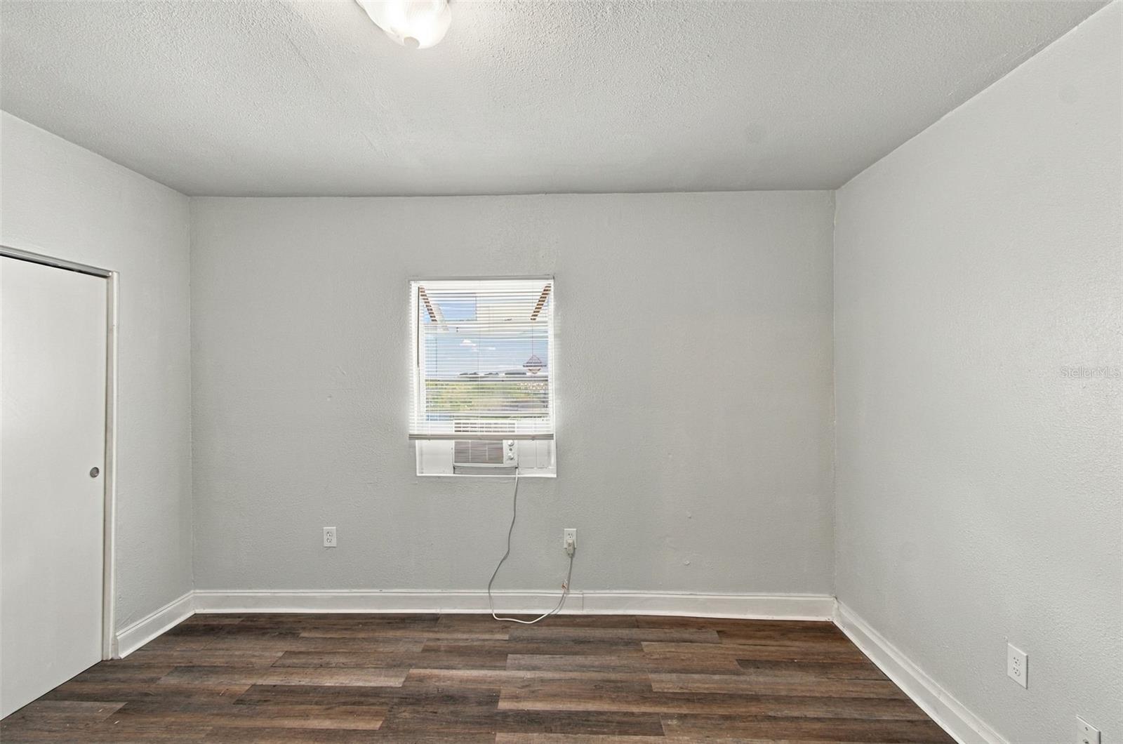 2230 9TH AVENUE W, Bradenton, FL 34205