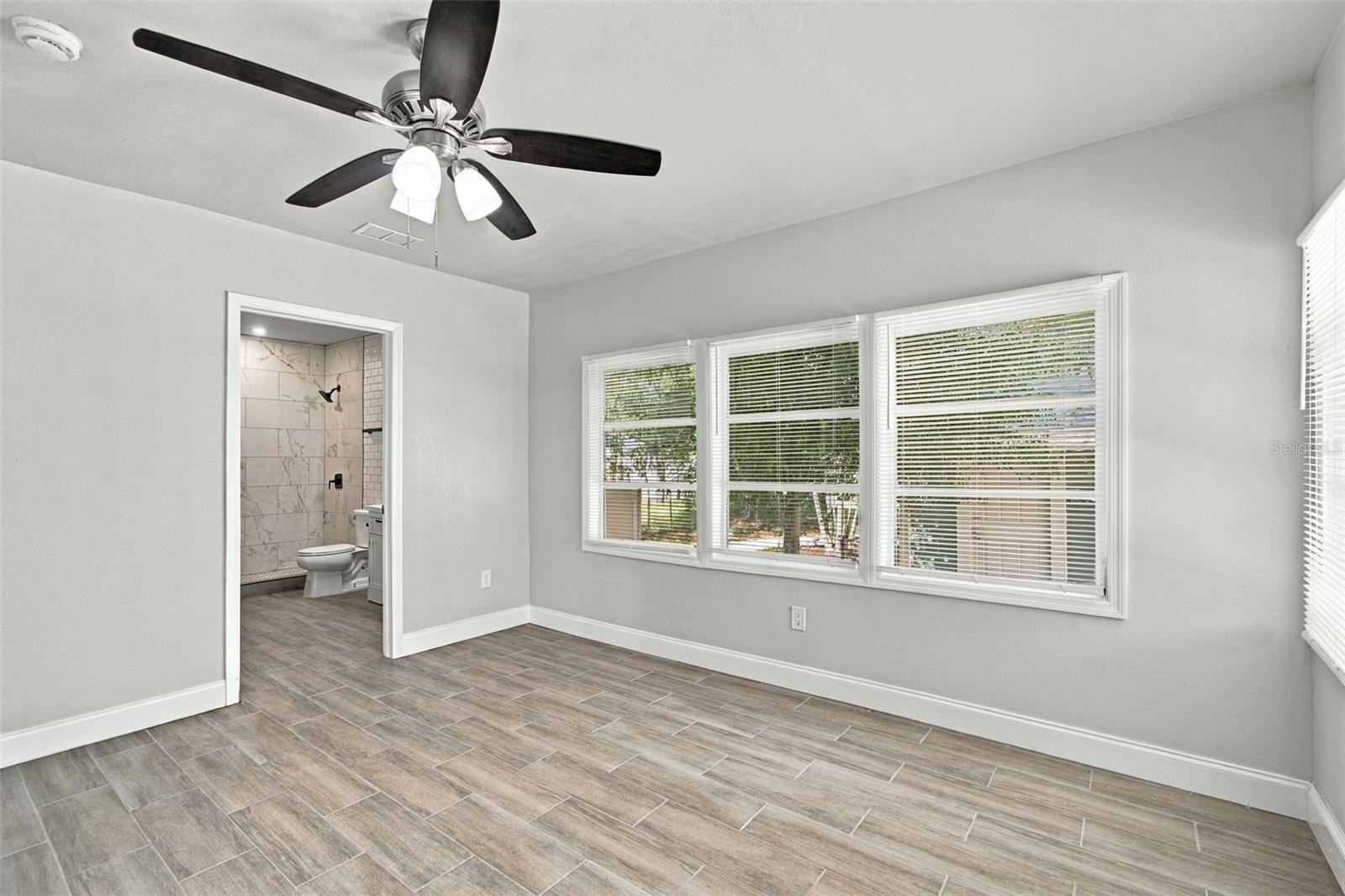 2230 9TH AVENUE W, Bradenton, FL 34205