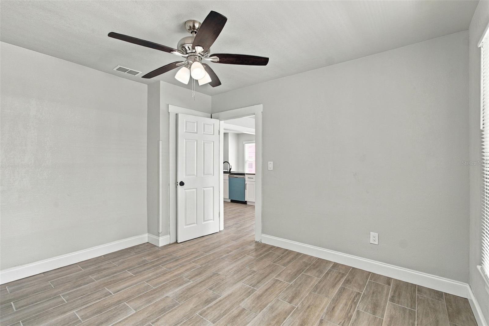 2230 9TH AVENUE W, Bradenton, FL 34205