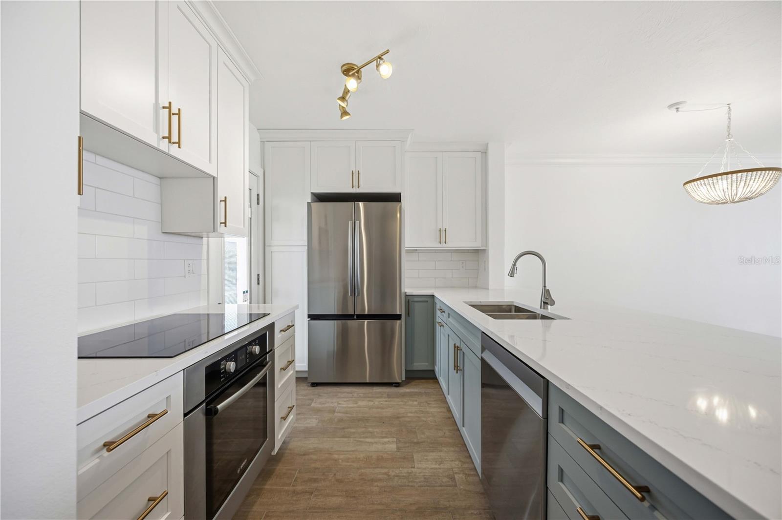 769 JOHN RINGLING BOULEVARD, #2, Sarasota, FL 34236