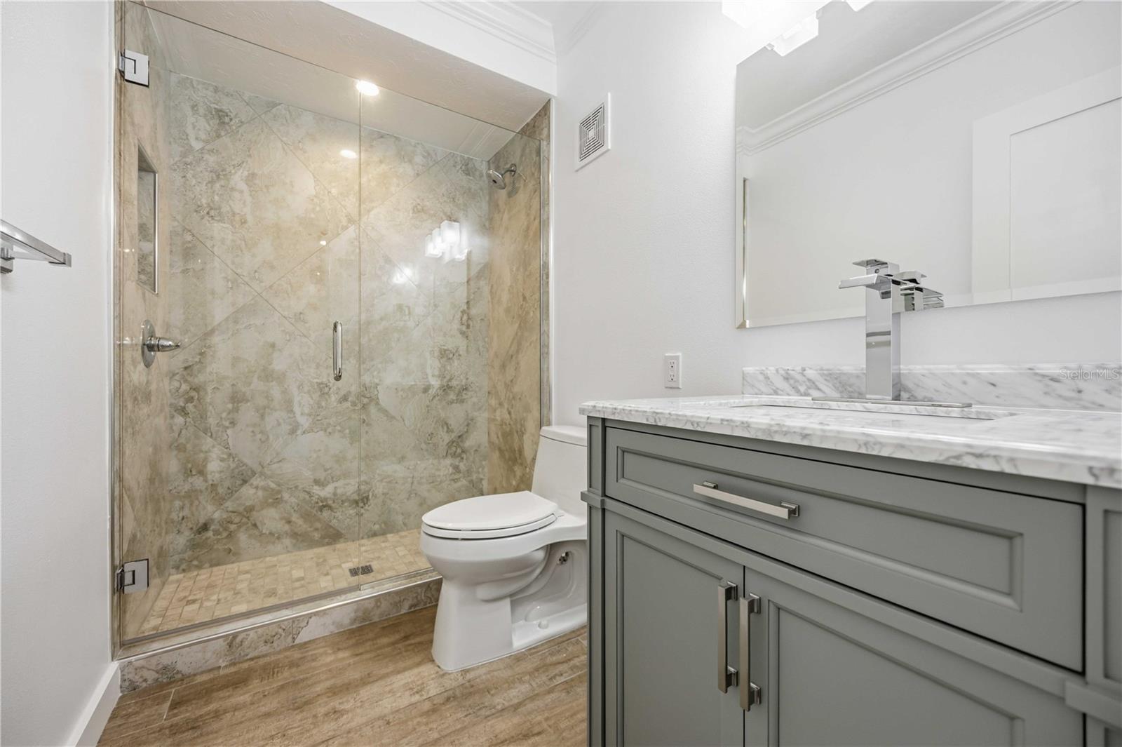 769 JOHN RINGLING BOULEVARD, #2, Sarasota, FL 34236