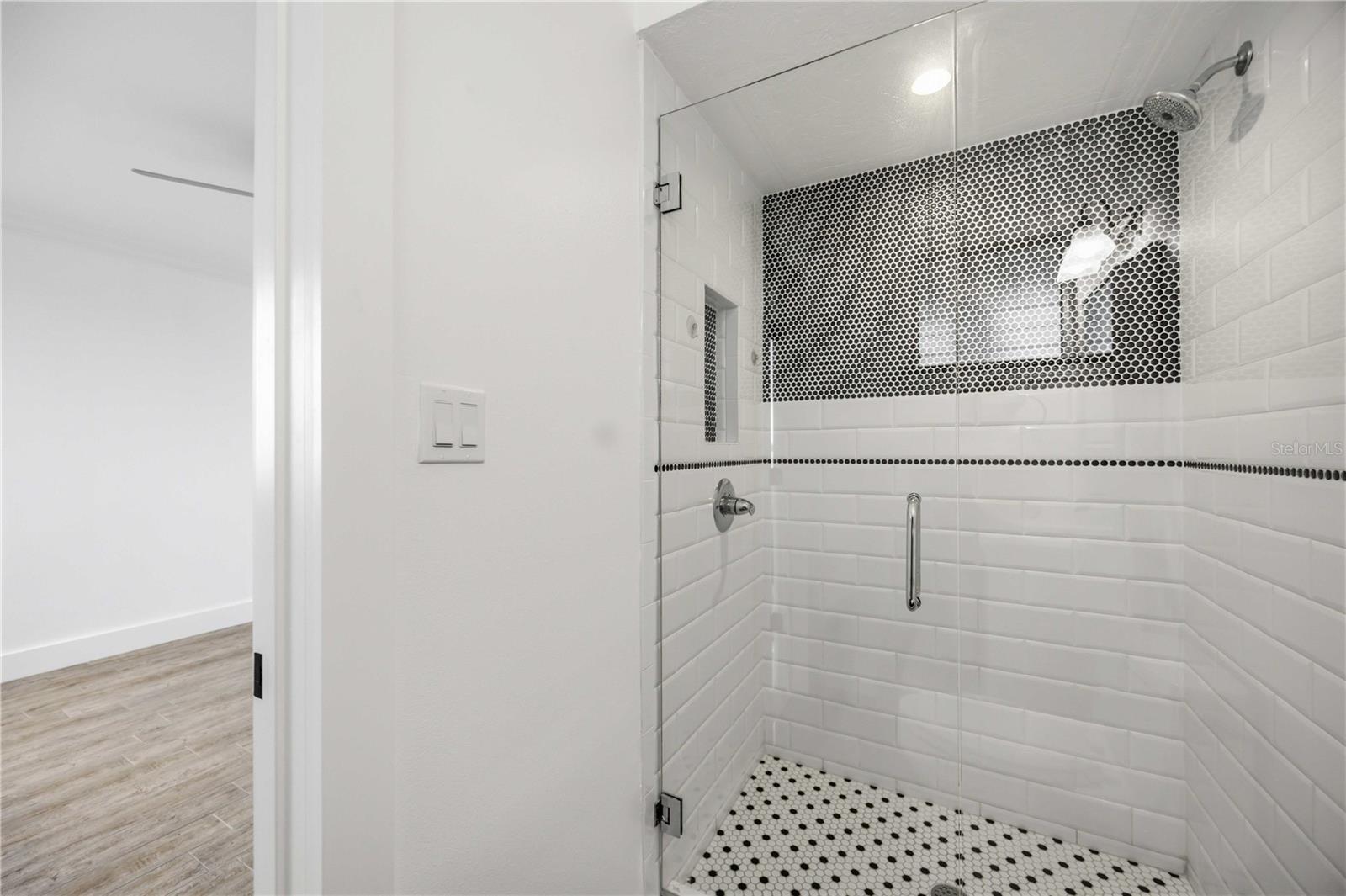 769 JOHN RINGLING BOULEVARD, #2, Sarasota, FL 34236