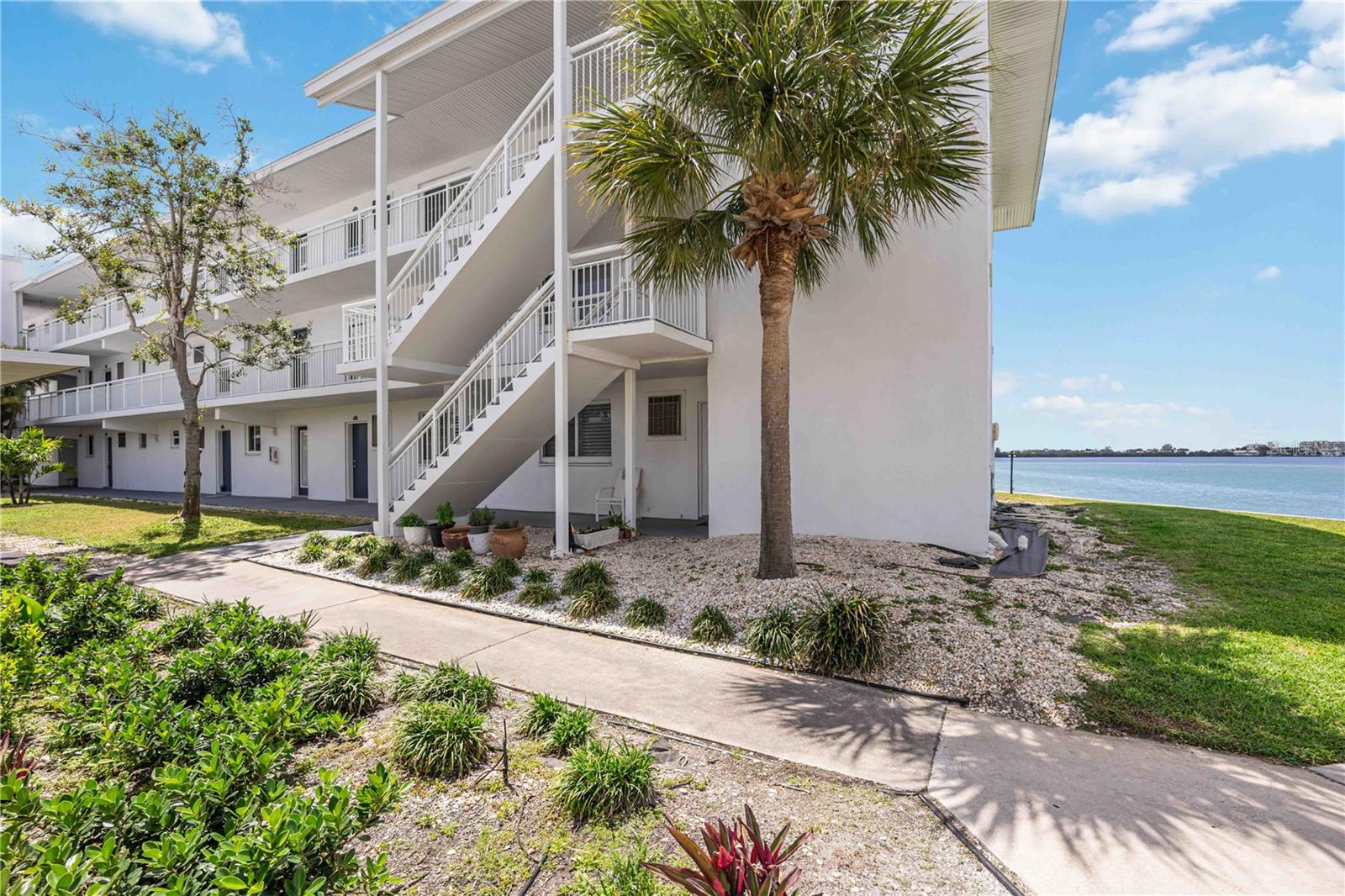 769 JOHN RINGLING BOULEVARD, #2, Sarasota, FL 34236