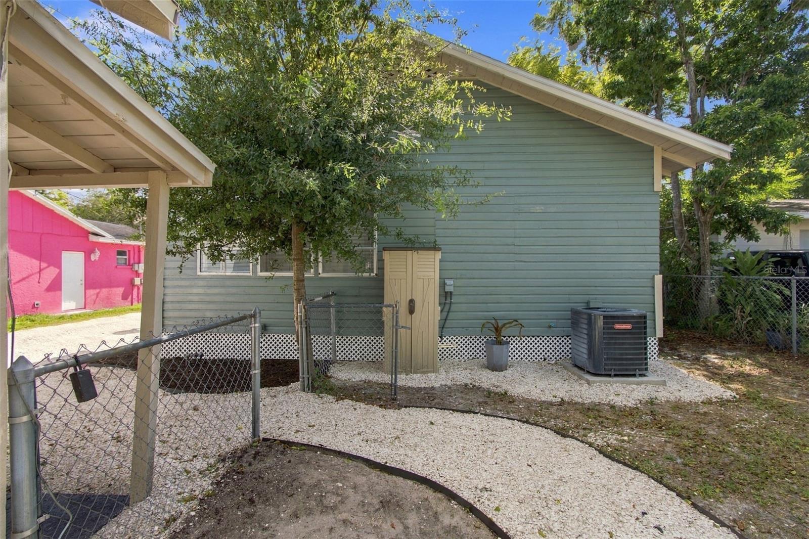 2230 9TH AVENUE W, Bradenton, FL 34205