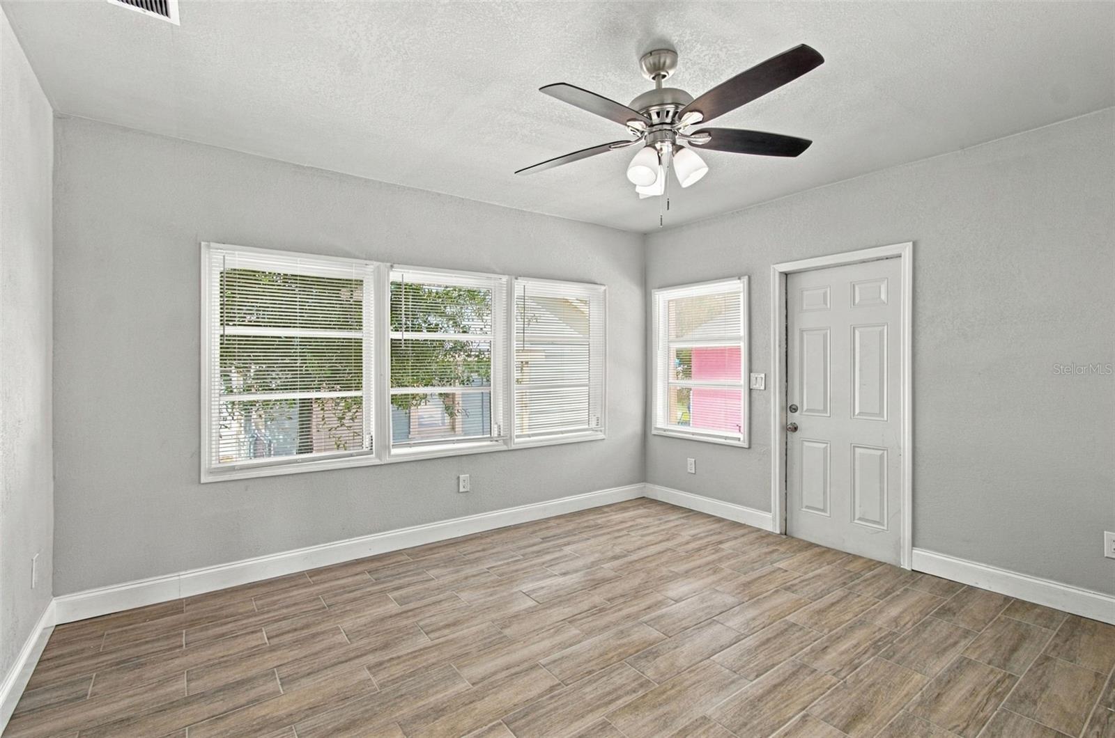 2230 9TH AVENUE W, Bradenton, FL 34205