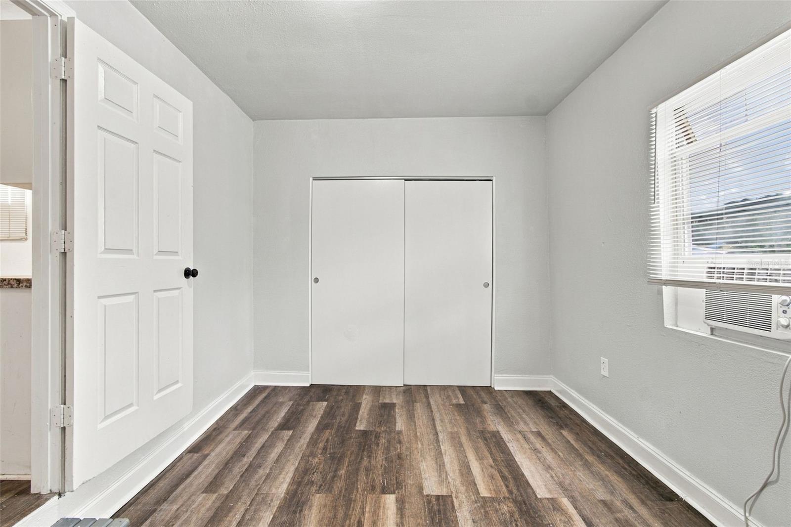2230 9TH AVENUE W, Bradenton, FL 34205