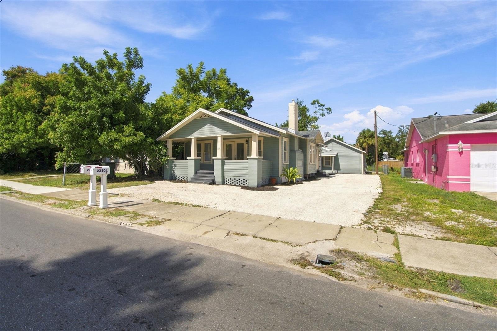 2230 9TH AVENUE W, Bradenton, FL 34205