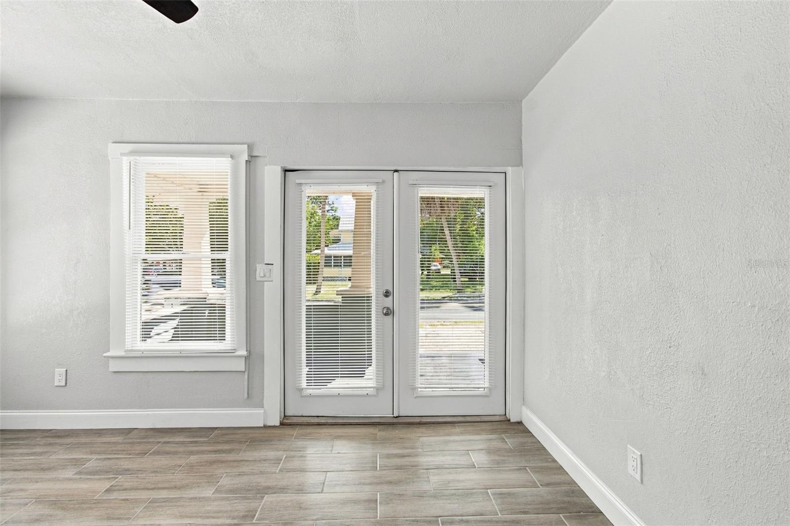 2230 9TH AVENUE W, Bradenton, FL 34205