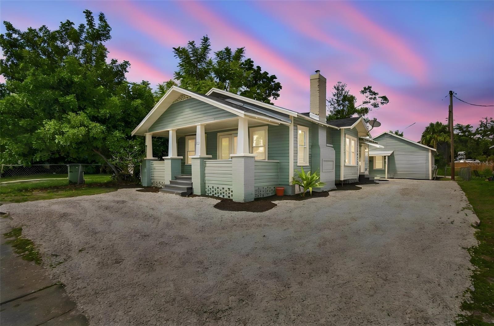 2230 9TH AVENUE W, Bradenton, FL 34205