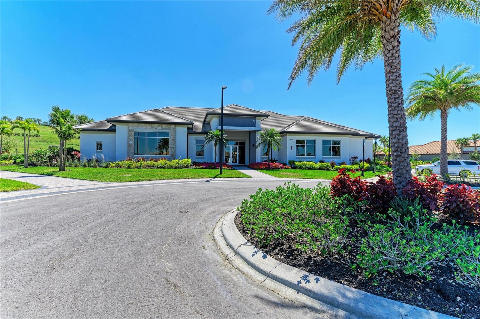6261 MESA GLEN, Bradenton, FL 34203