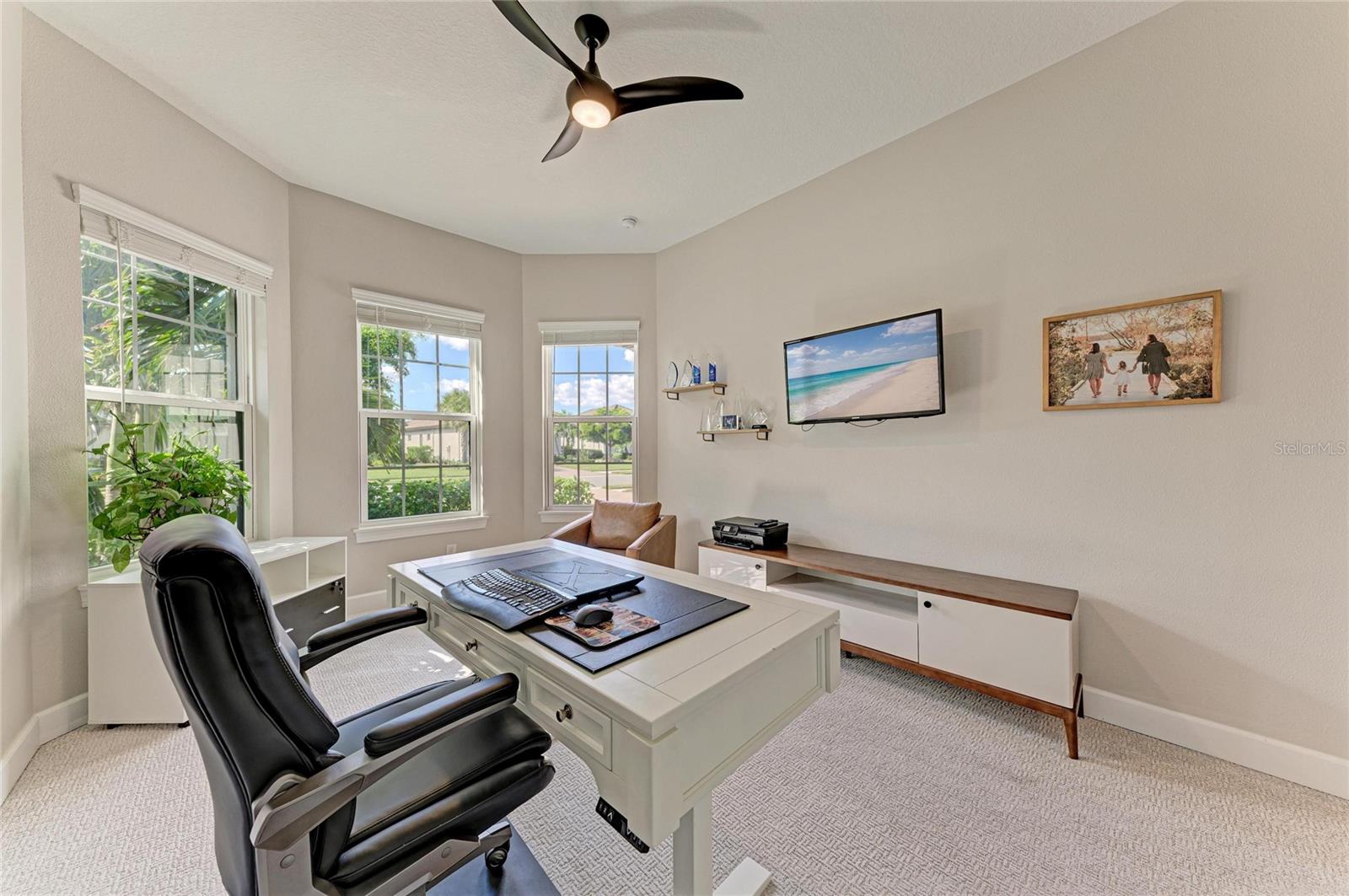6261 MESA GLEN, Bradenton, FL 34203