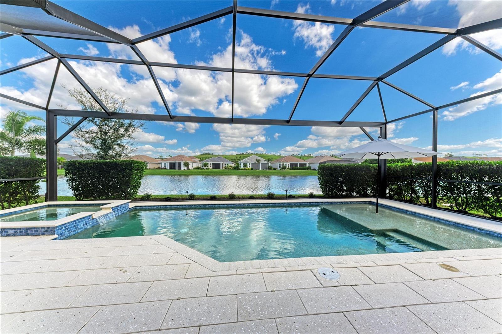 6261 MESA GLEN, Bradenton, FL 34203