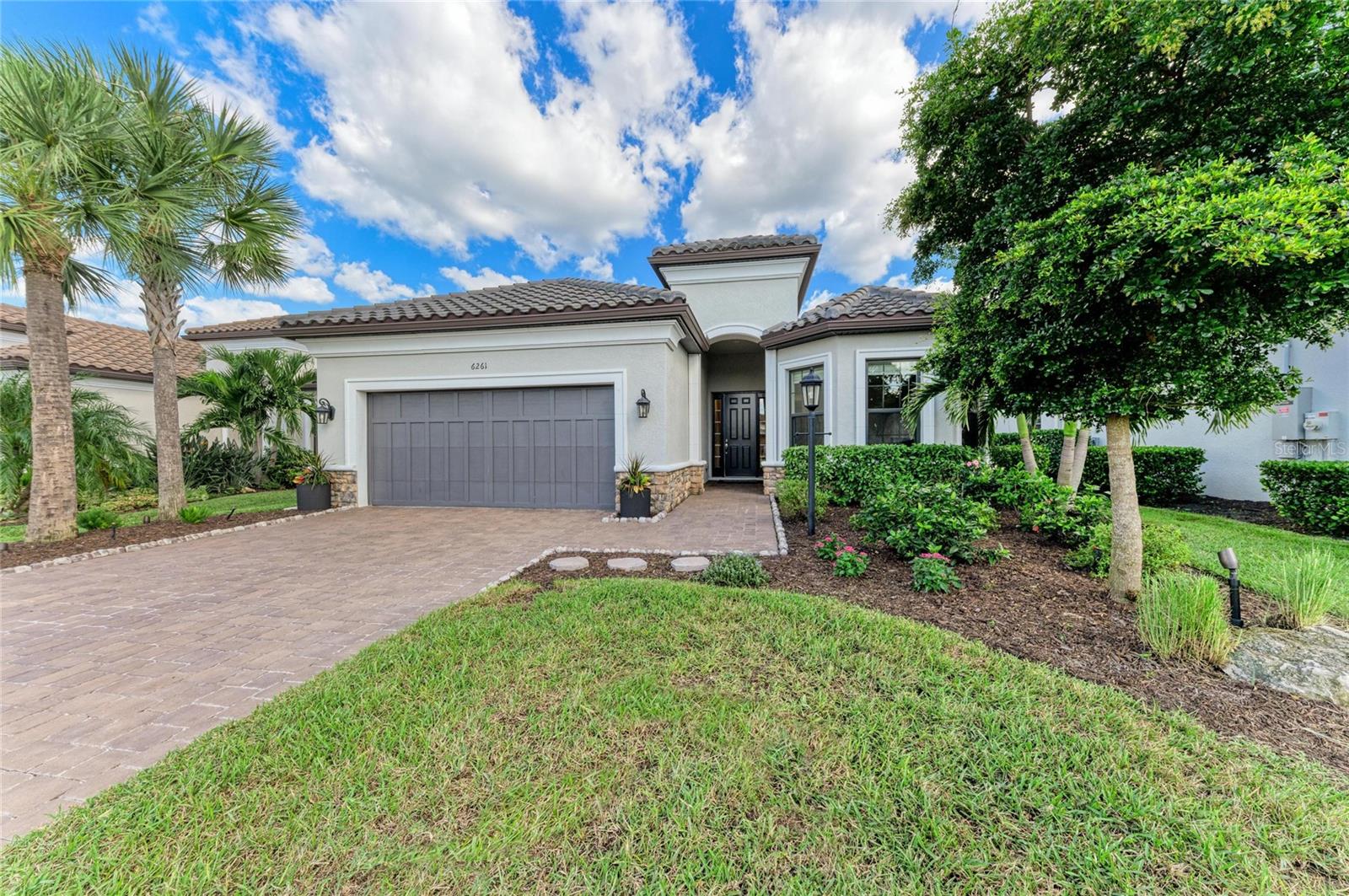 6261 MESA GLEN, Bradenton, FL 34203 6261 MESA GLEN, Bradenton, FL 34203