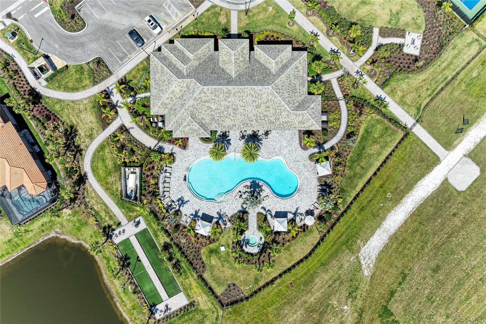6261 MESA GLEN, Bradenton, FL 34203
