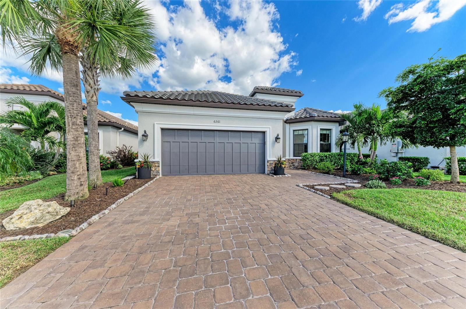 6261 MESA GLEN, Bradenton, FL 34203 6261 MESA GLEN, Bradenton, FL 34203