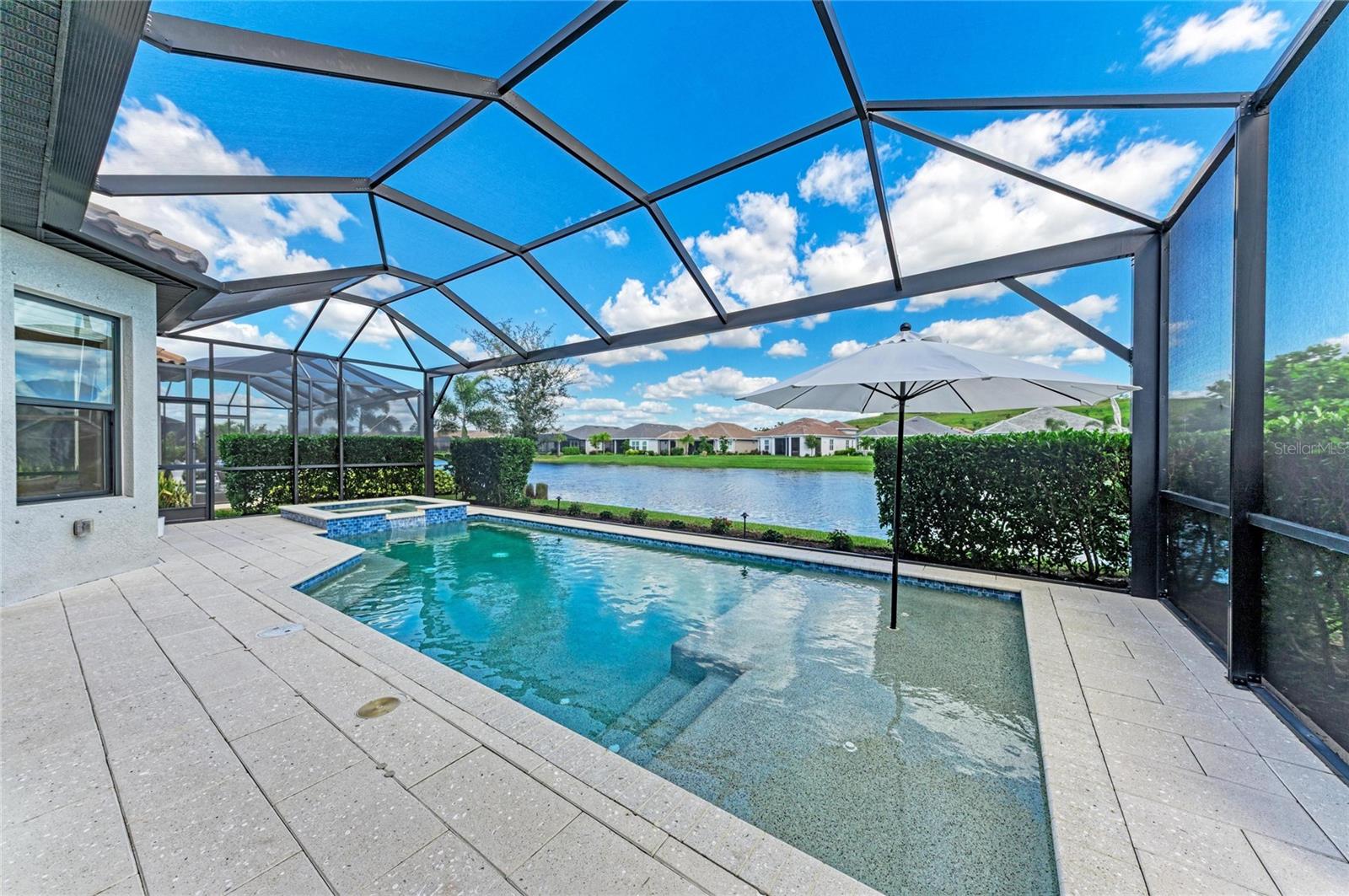 6261 MESA GLEN, Bradenton, FL 34203