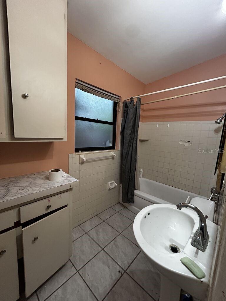 2145 42ND AVENUE N, St Petersburg, FL 33714