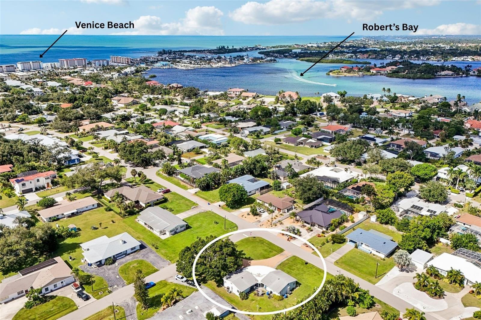Close to Venice Beach and Roberts Bay