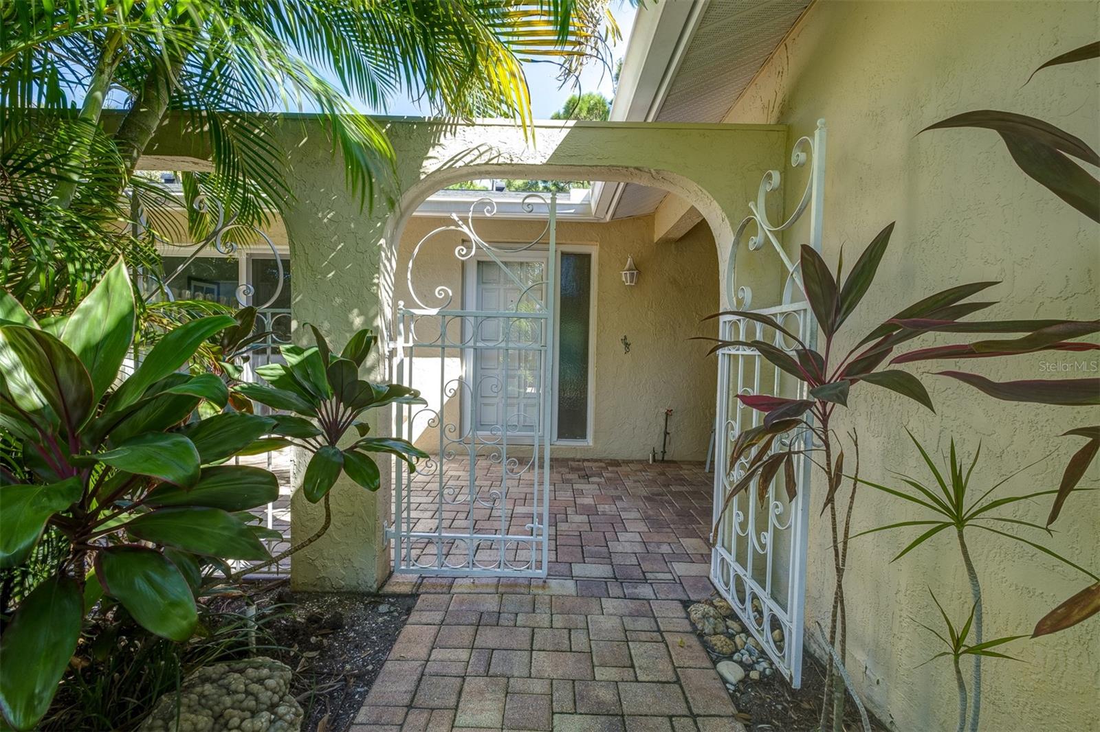5247 VILLA MAJORCA COURT, #27, Sarasota, FL 34235 5247 VILLA MAJORCA COURT, #27, Sarasota, FL 34235