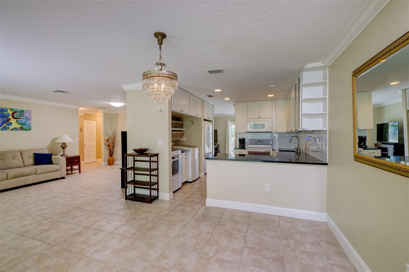 5247 VILLA MAJORCA COURT, #27, Sarasota, FL 34235