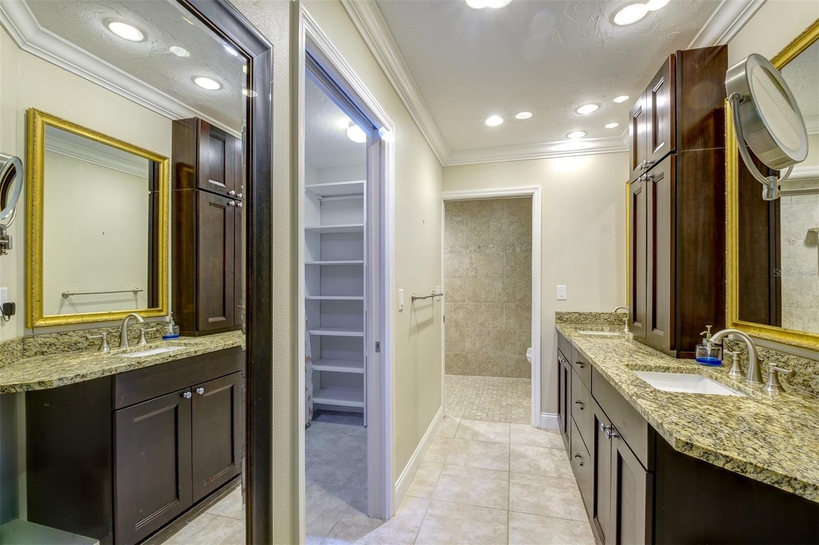 5247 VILLA MAJORCA COURT, #27, Sarasota, FL 34235