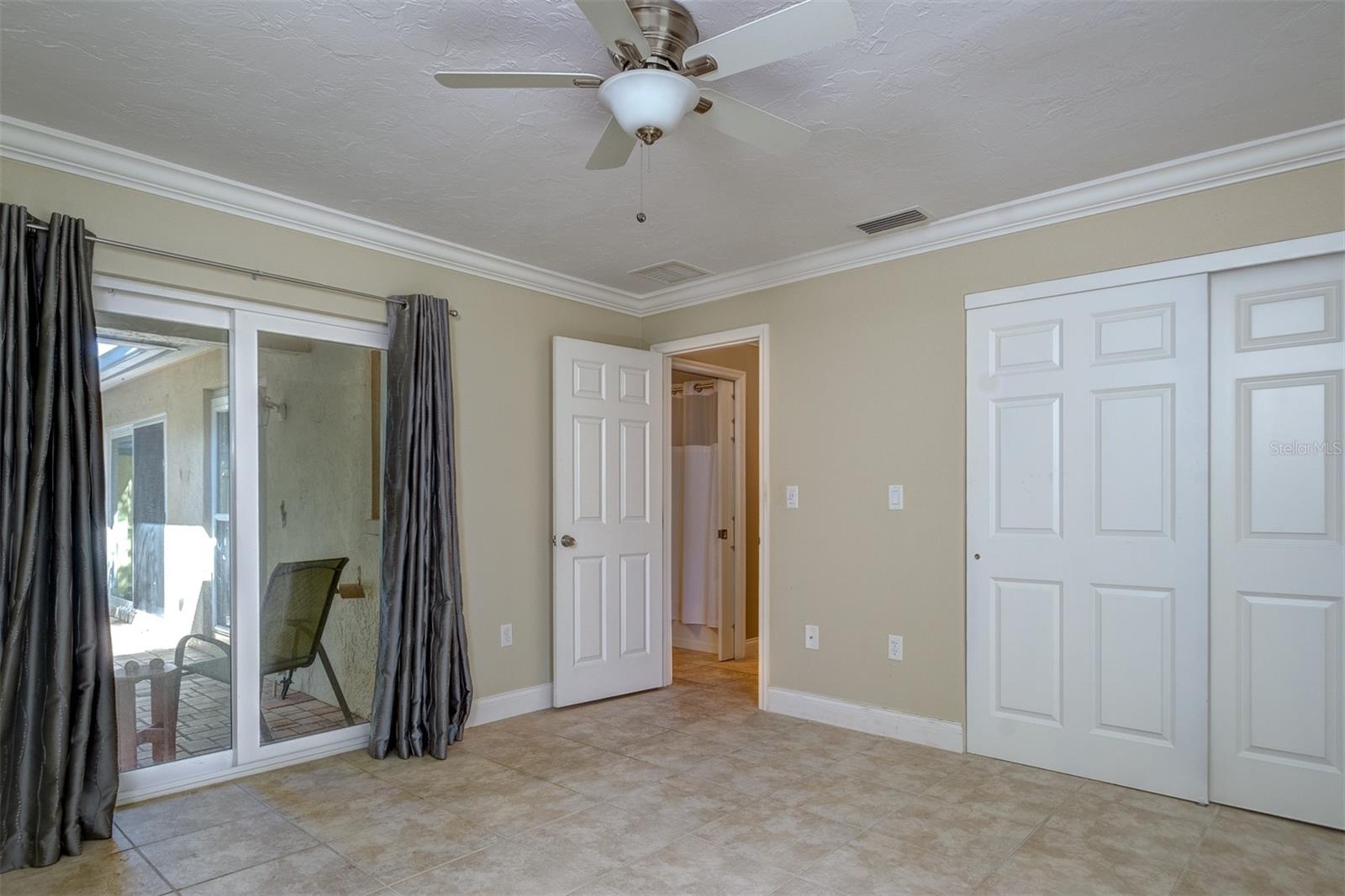 5247 VILLA MAJORCA COURT, #27, Sarasota, FL 34235