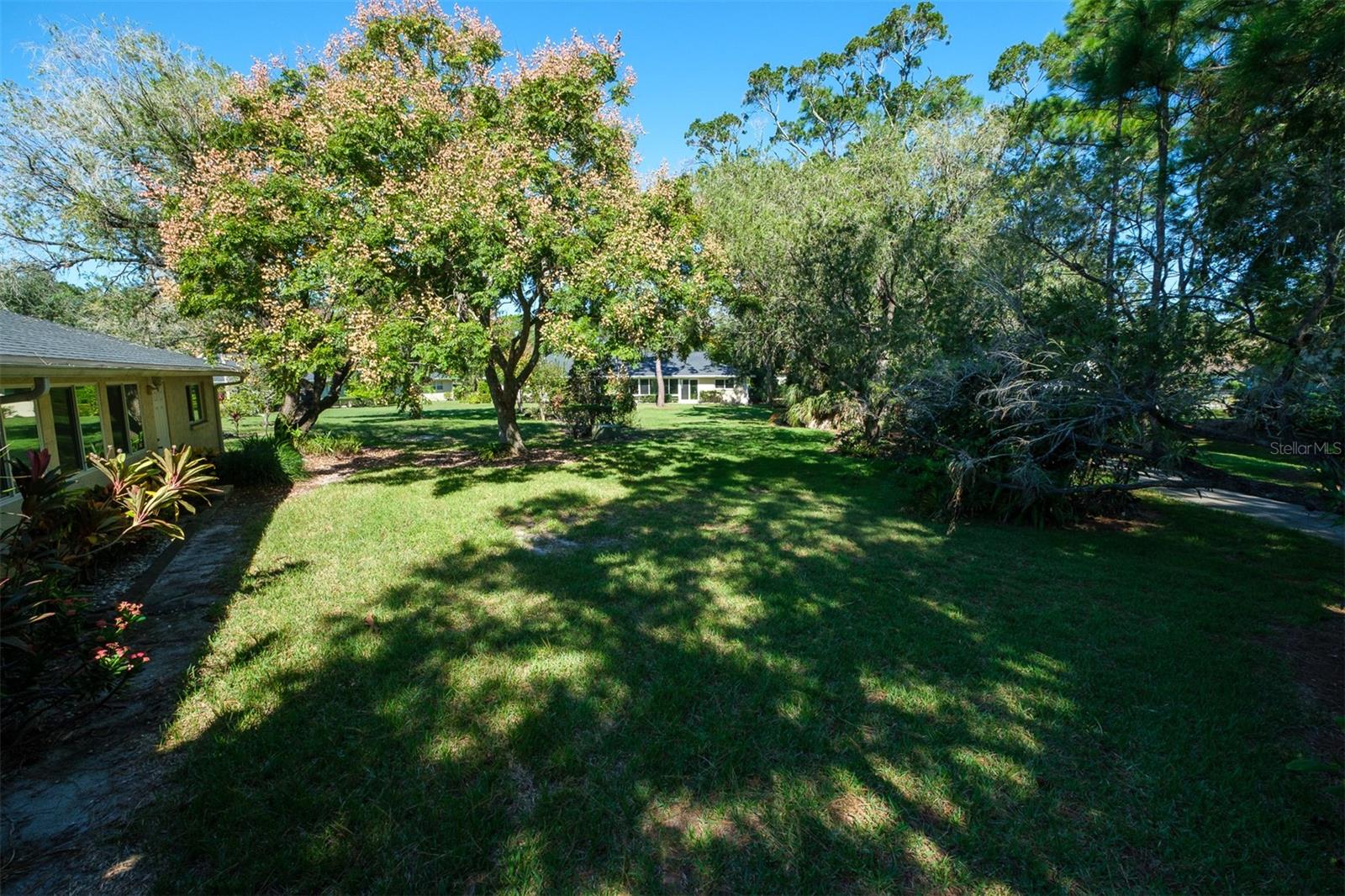 5247 VILLA MAJORCA COURT, #27, Sarasota, FL 34235