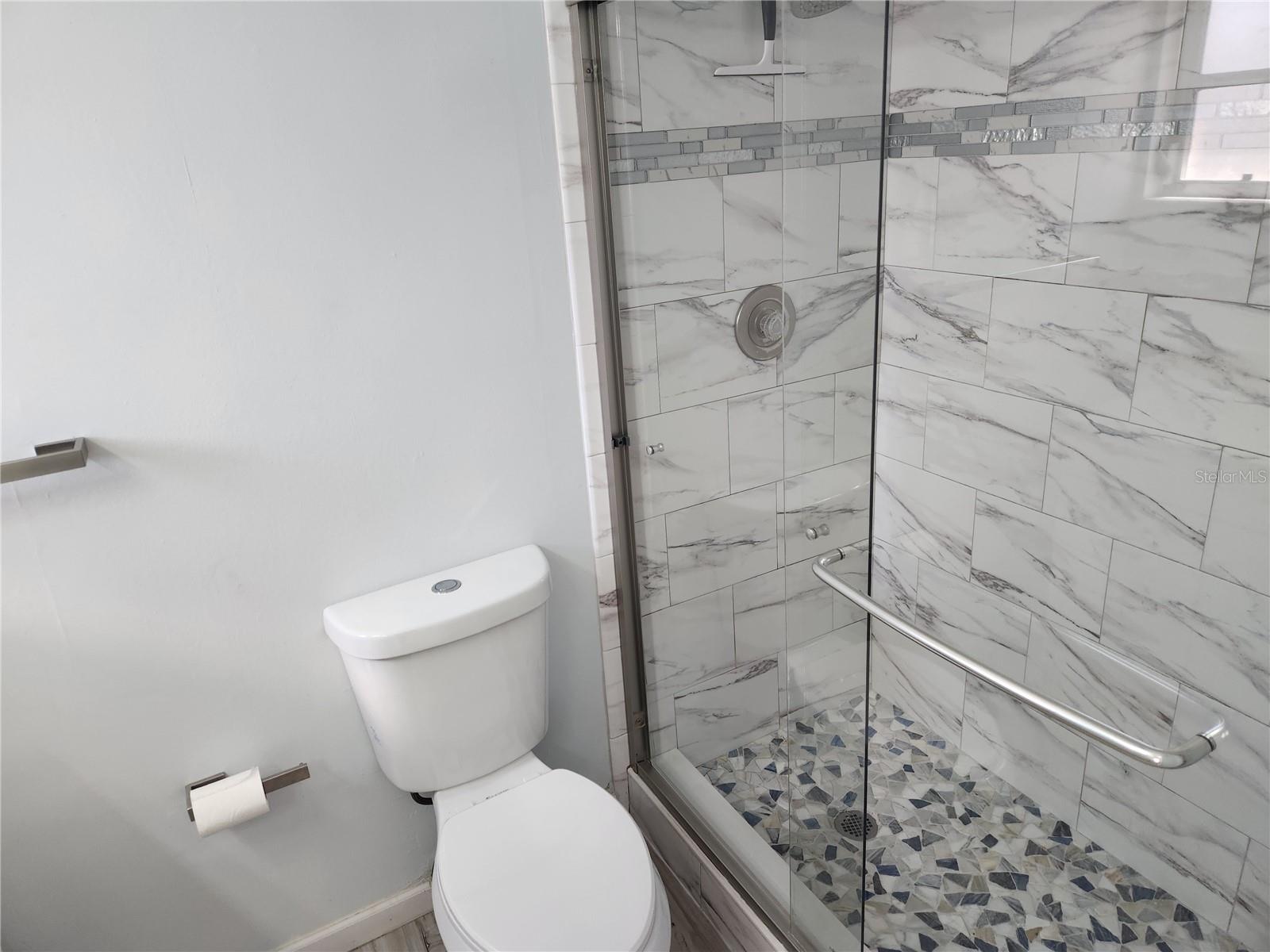 6954 W COUNTRY CLUB DRIVE N, Sarasota, FL 34243