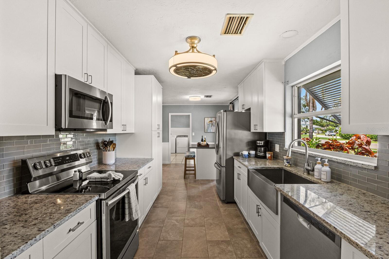 1100 51ST STREET W, Bradenton, FL 34209