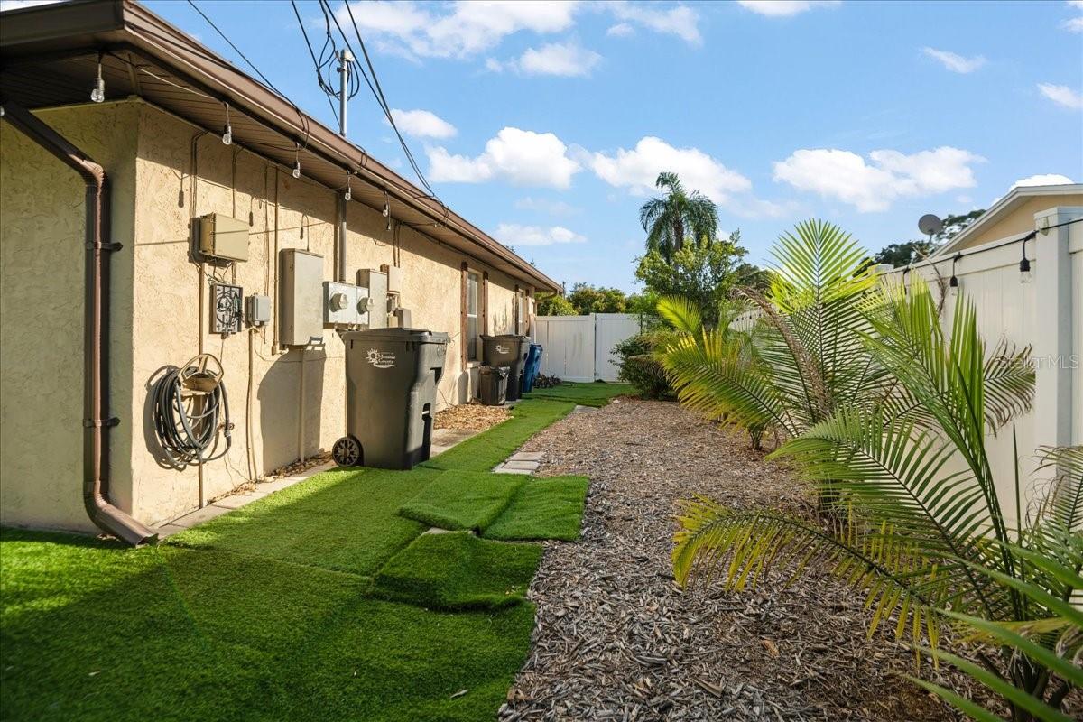 2201 54TH AVENUE DRIVE W, Bradenton, FL 34207 2201 54TH AVENUE DRIVE W, Bradenton, FL 34207