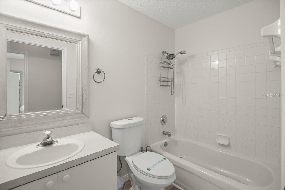 2201 54TH AVENUE DRIVE W, Bradenton, FL 34207