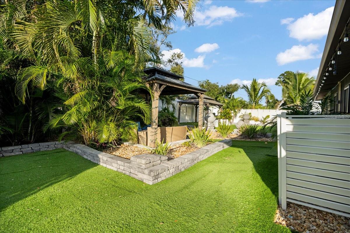 2201 54TH AVENUE DRIVE W, Bradenton, FL 34207