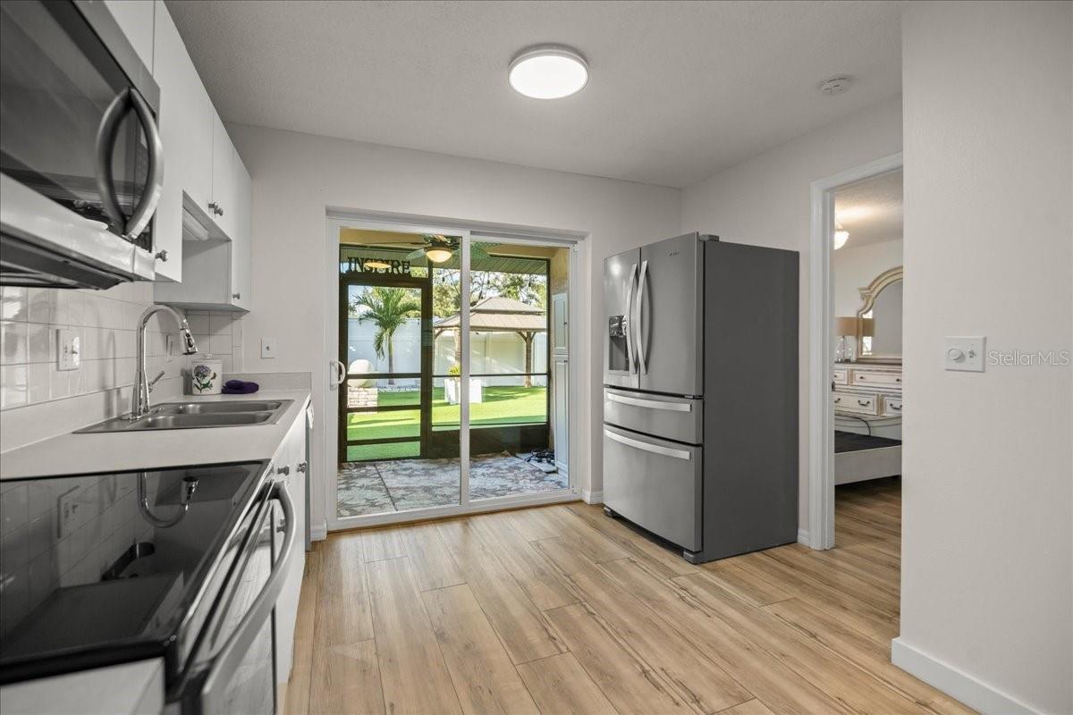 2201 54TH AVENUE DRIVE W, Bradenton, FL 34207