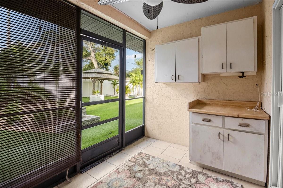2201 54TH AVENUE DRIVE W, Bradenton, FL 34207