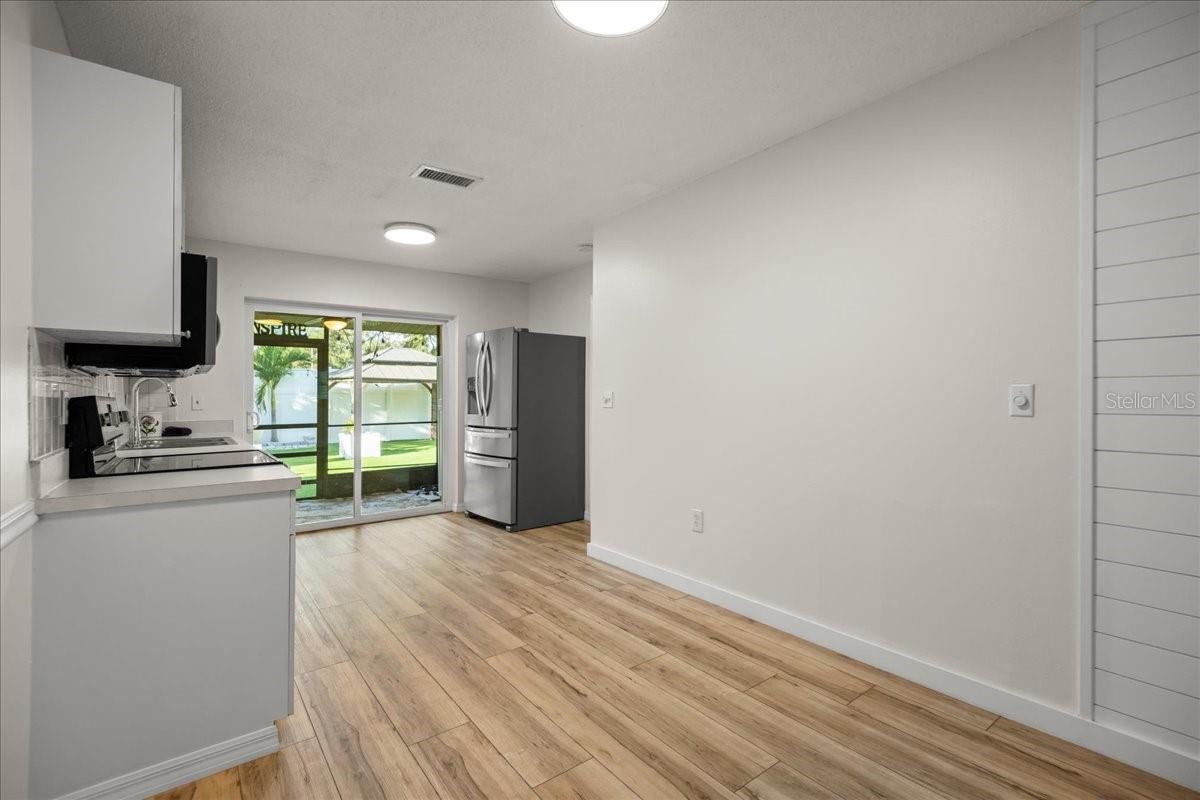 2201 54TH AVENUE DRIVE W, Bradenton, FL 34207